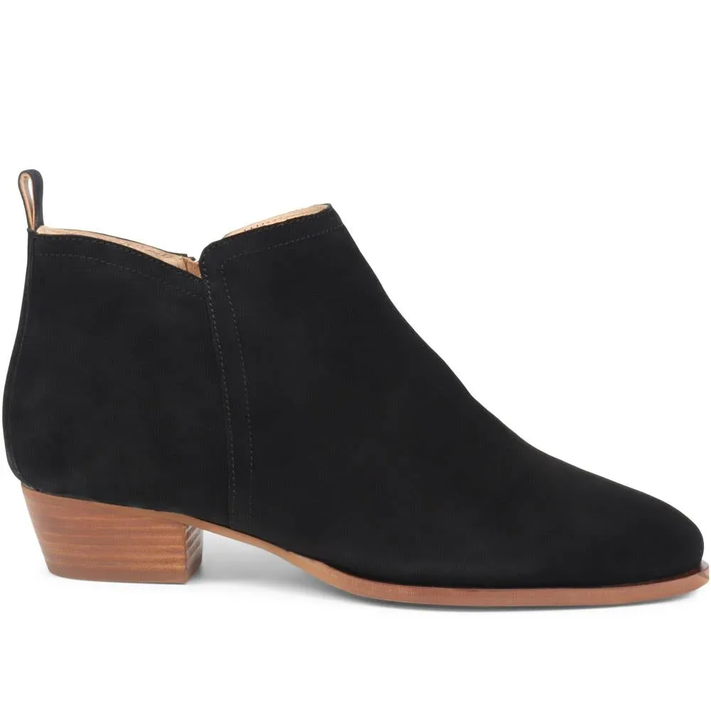 Florie Heeled Leather Ankle Boots - FLORIE / 324 290