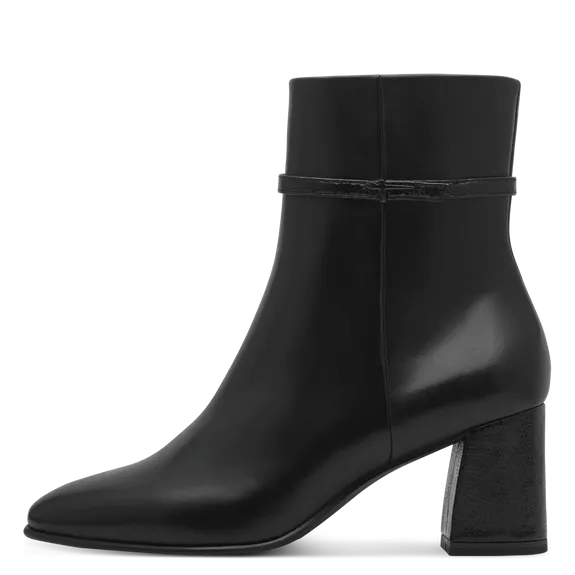 Leather Heeled Boot - Black