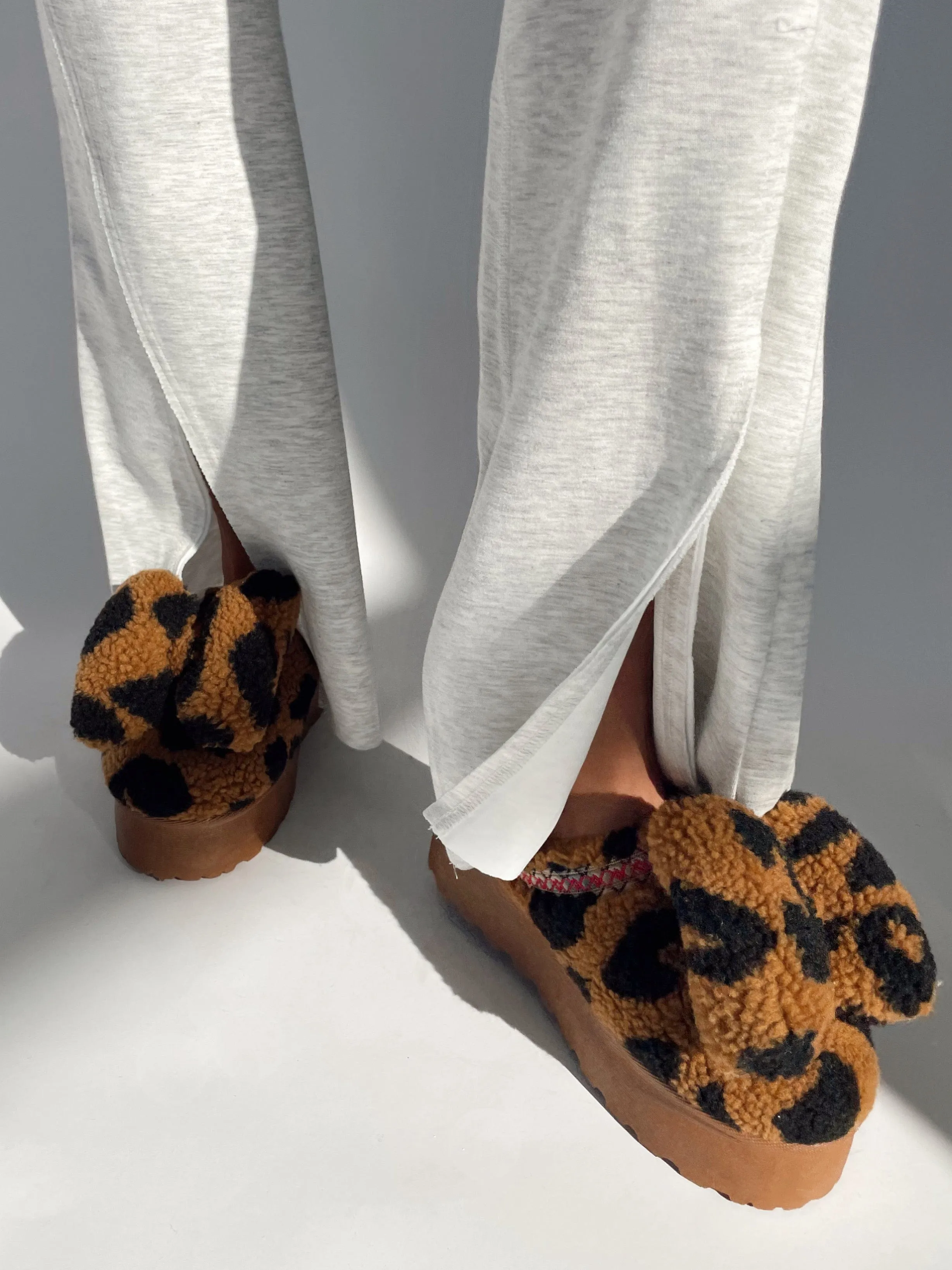 Leopard Platform Slides